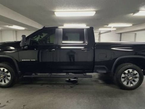 Used 2024 Chevrolet Silverado 2500 LT w/ All Star Edition AWD/4WD image 5