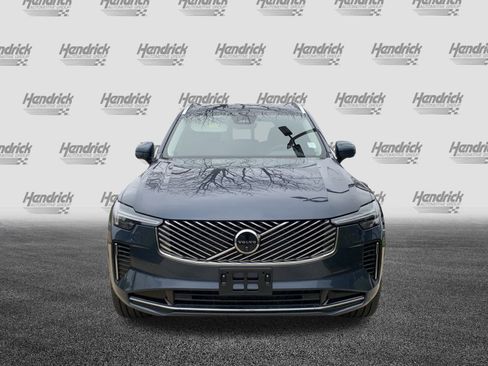 Used 2025 Volvo XC90 B6 Plus image 3