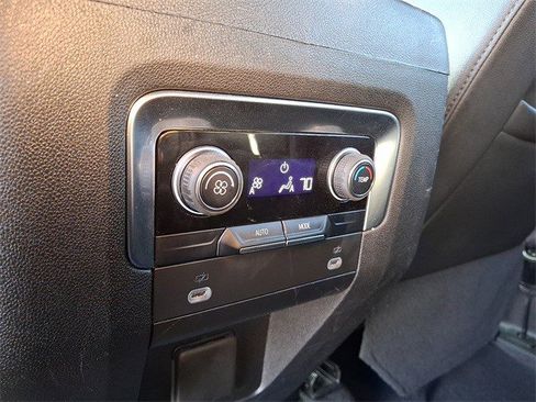 Certified 2023 Chevrolet Suburban LT image 12