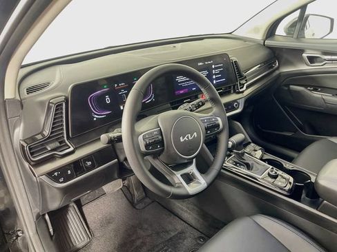 Used 2025 Kia Sportage EX w/ Premium Package FWD image 10