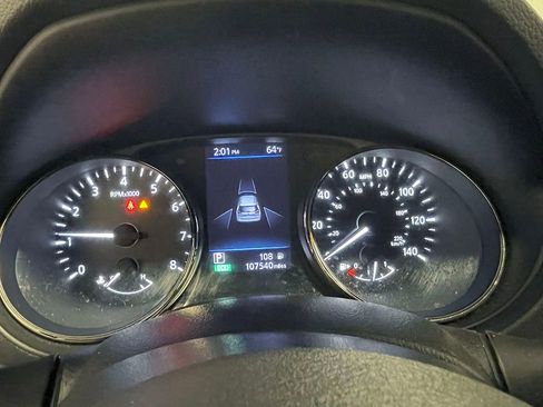 Used 2020 Nissan Rogue SV image 27