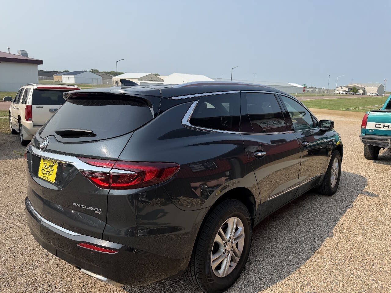 Used 2019 Buick Enclave Essence AWD/4WD image 6