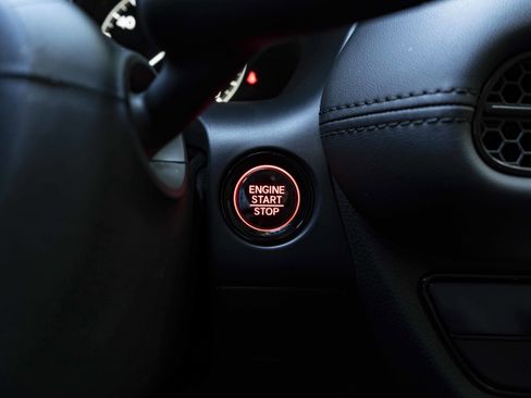 Certified 2026 Honda HR-V LX image 25