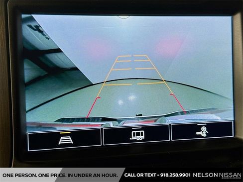 Used 2022 GMC Sierra 2500 AT4 image 12