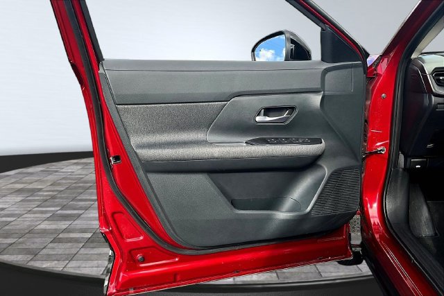 Used 2026 Nissan Kicks SV FWD image 19
