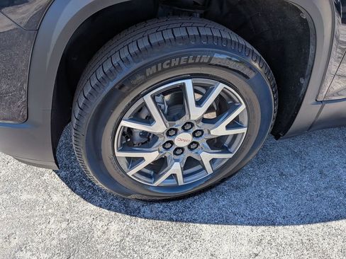 Certified 2021 GMC Acadia SLE FWD image 9
