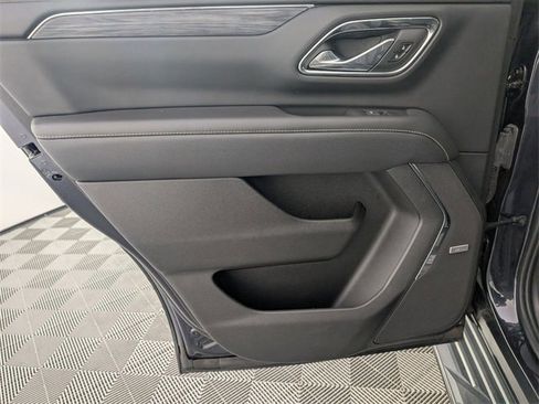 Used 2023 GMC Yukon SLT image 31