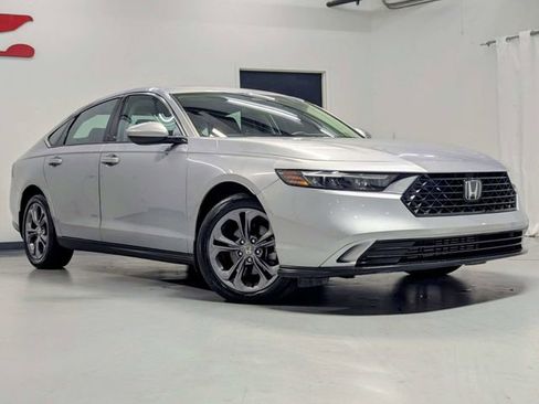 Used 2023 Honda Accord EX image 2