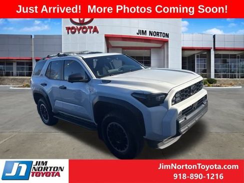 Used 2025 Toyota 4Runner TRD Off-Road Premium image 1