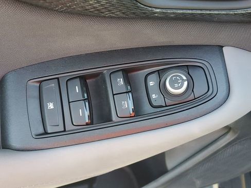 Certified 2025 Subaru Outback Premium w/ Popular Package #1A AWD/4WD image 17