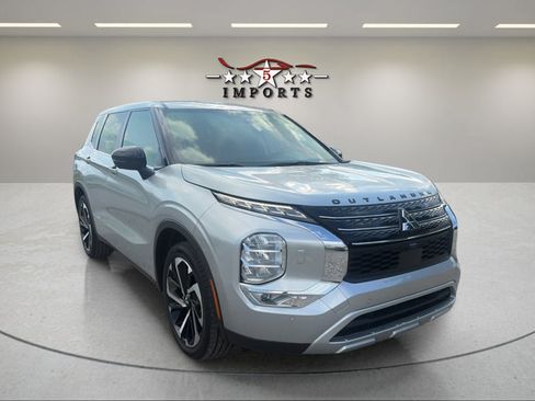 Used 2022 Mitsubishi Outlander SE AWD/4WD image 7