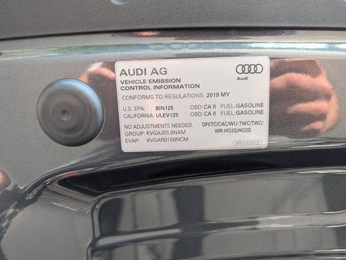 Used 2019 Audi Q8 Prestige AWD/4WD image 31