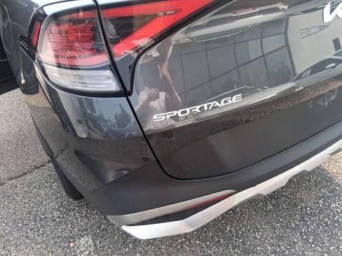 Certified 2024 Kia Sportage LX AWD/4WD image 18