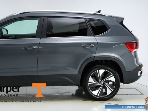 Used 2024 Volkswagen Taos SE image 42