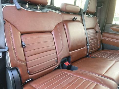 Used 2024 GMC Sierra 3500 Denali Ultimate image 28