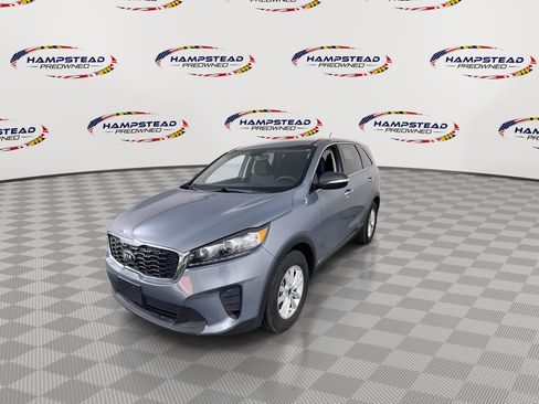Used 2020 Kia Sorento LX AWD/4WD image 4