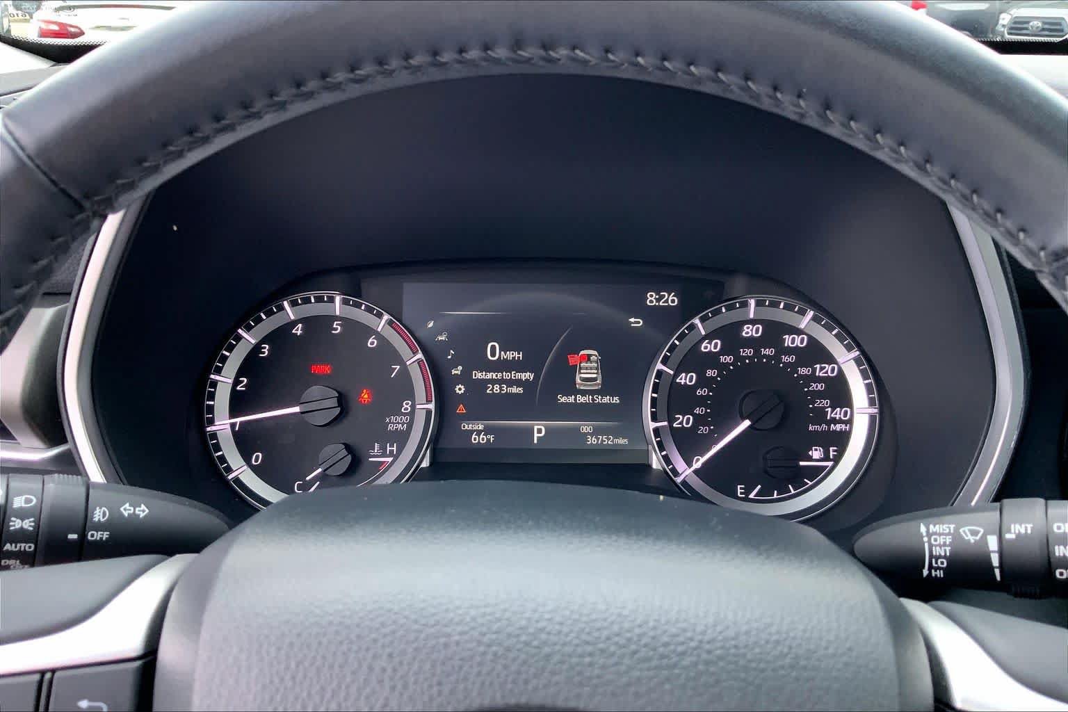 Used 2023 Toyota Highlander XLE FWD image 23