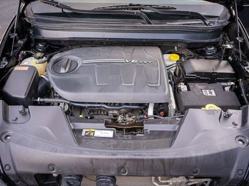 Used 2018 Jeep Cherokee Trailhawk w/ Cold Weather Group image 33