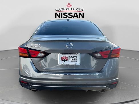 Used 2021 Nissan Altima 2.5 SR w/ SR Premium Package FWD image 5