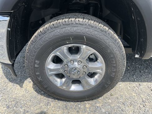 New 2025 RAM 3500 Big Horn image 10