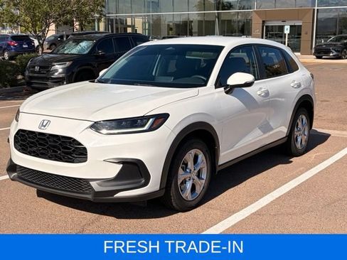 Used 2023 Honda HR-V LX image 2