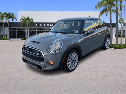Used 2015 MINI Cooper S image 3