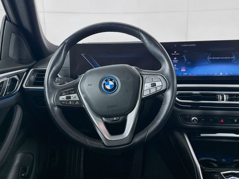 Used 2024 BMW i4 xDrive40i image 18