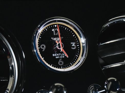 Used 2020 Bentley Continental GT image 31