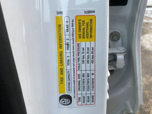 Used 2019 Chevrolet Trax LT w/ LT Convenience Package image 31