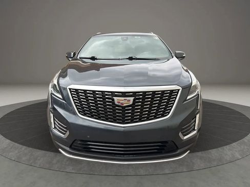 Used 2020 Cadillac XT5 Premium Luxury image 2
