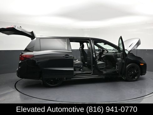 Used 2025 Honda Odyssey Sport-L image 38