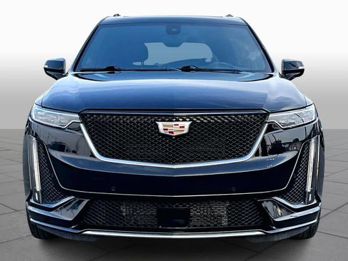 Used 2024 Cadillac XT6 Sport w/ Platinum Package image 3