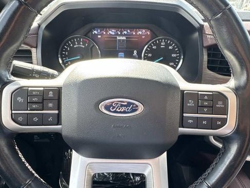 Used 2022 Ford Expedition Max Limited image 24