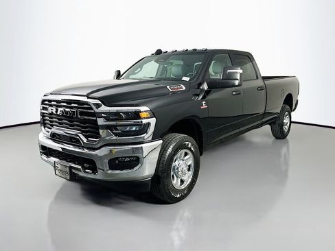 New 2026 RAM 2500 Tradesman AWD/4WD image 3