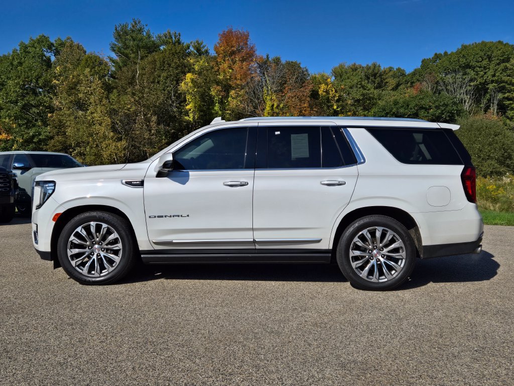 Used 2021 GMC Yukon Denali w/ Denali Ultimate Package AWD/4WD image 2