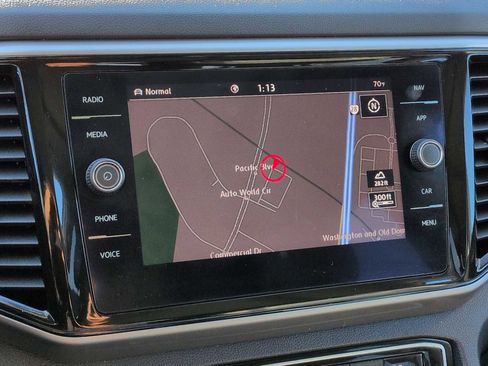 Used 2021 Volkswagen Atlas SEL Premium image 28