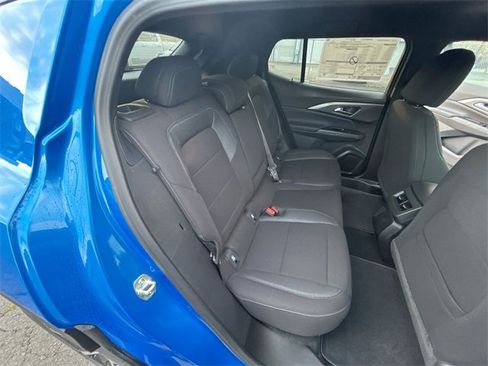 New 2026 Chevrolet Equinox EV LT image 25