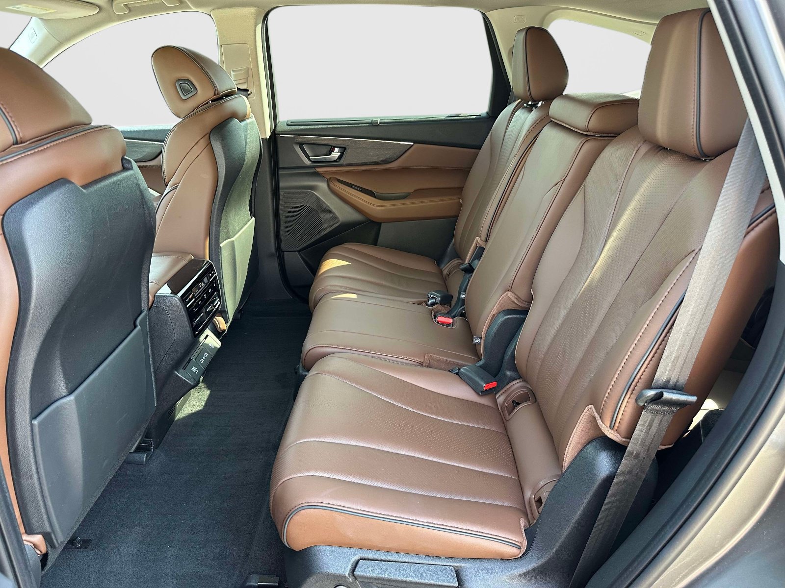 Used 2024 Acura MDX w/ Advance Package AWD/4WD image 14