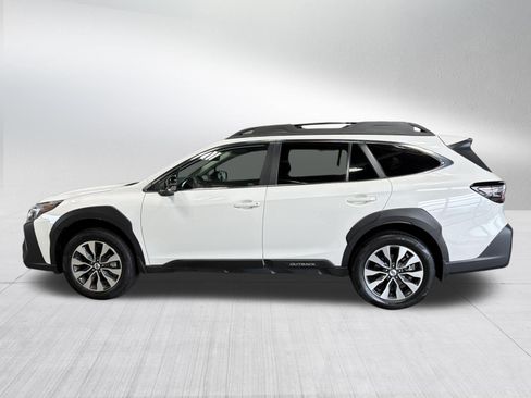 Used 2025 Subaru Outback Limited w/ Popular Package #2 AWD/4WD image 4