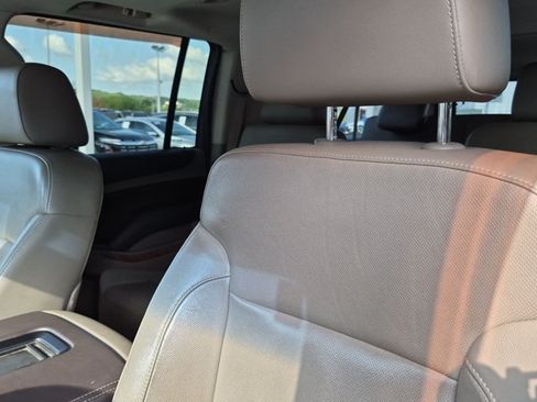 Used 2015 Chevrolet Suburban LTZ AWD/4WD image 12
