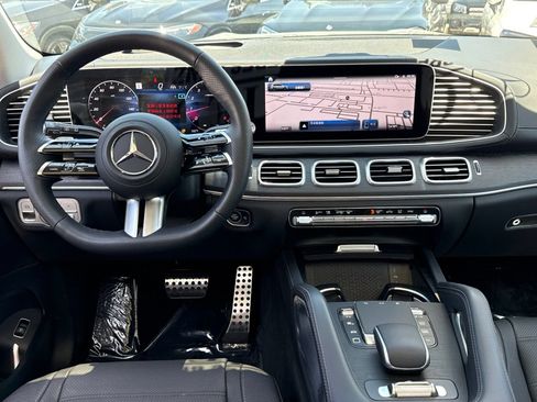 Used 2026 Mercedes-Benz GLS 450 4MATIC image 39
