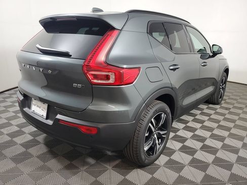 Used 2026 Volvo XC40 B5 Core AWD/4WD image 8