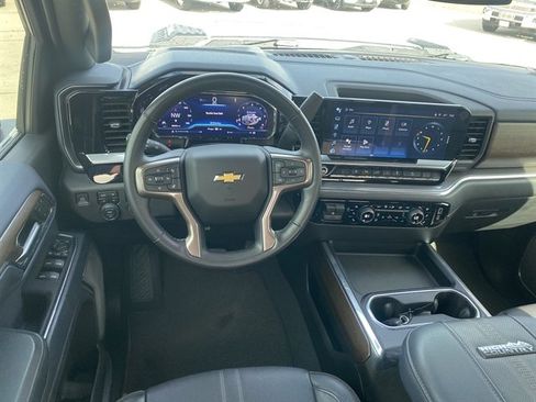 Used 2024 Chevrolet Silverado 2500 High Country w/ LPO, Dark Essentials Package AWD/4WD image 18