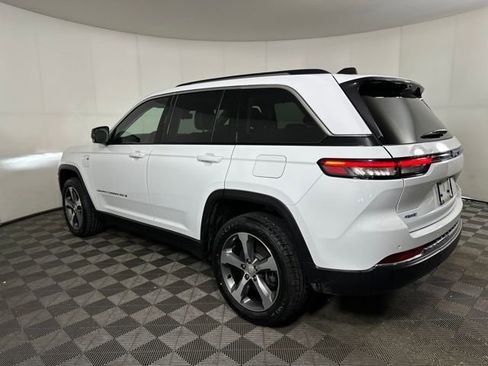 Used 2023 Jeep Grand Cherokee 4WD 4xe w/ Luxury Tech Group II image 5