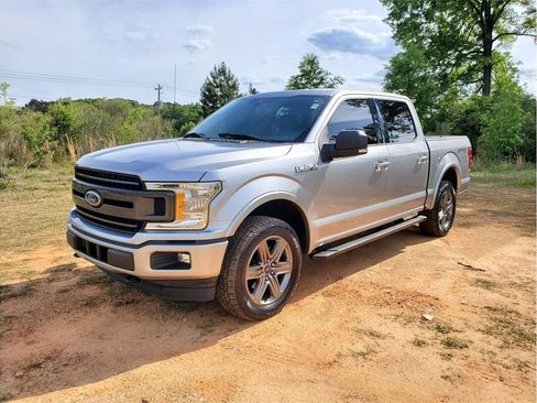 Used 2020 Ford F150 XLT w/ Equipment Group 302A Luxury AWD/4WD image 12