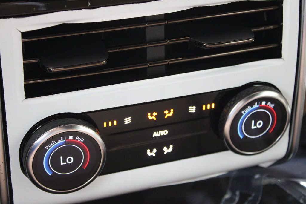 New 2027 Land Rover Range Rover SE AWD/4WD image 12