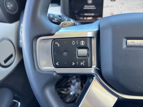 Used 2025 Land Rover Discovery S AWD/4WD image 23