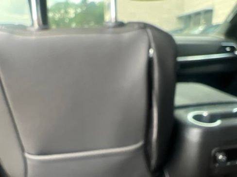 Used 2025 Chevrolet Suburban RST w/ RST Capability Package AWD/4WD image 7