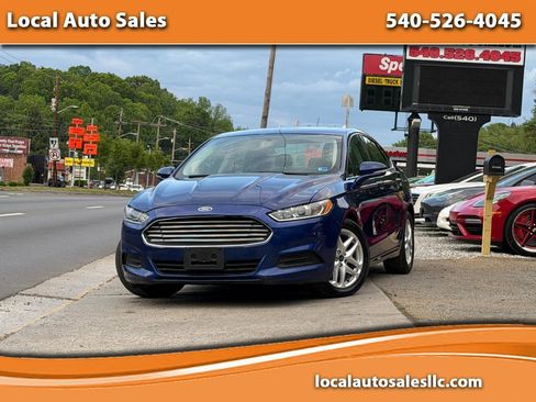 Used 2015 Ford Fusion SE FWD image 1