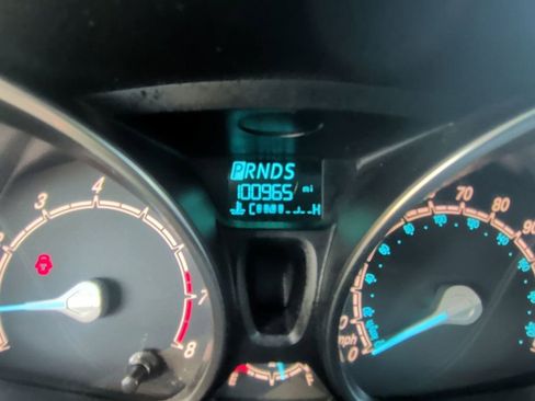Used 2017 Ford Fiesta SE FWD image 16